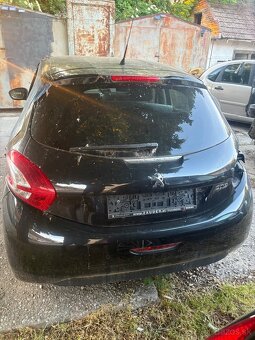 Rozpredám Peugeot 208 - 2