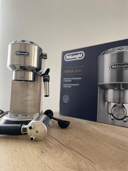 Predam pákový kavovar De’Longhi - 2