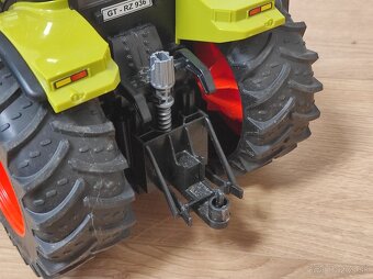 Bruder Traktor Claas - 2