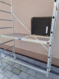 Mobilne hlinikove lesenie - 2