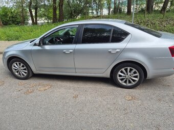 Skoda octavia 3,1.6 tdi 77 kw - 2