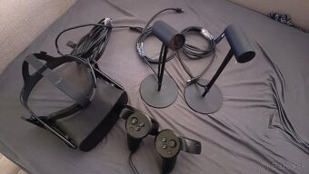 Predám Oculus Rift Cv1 - 2