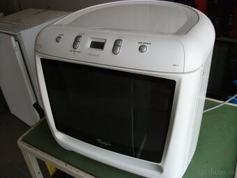 Zánovná Mikrovlnka Whirpool 1300w. - 2
