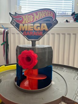 Hot Wheels City mega garáž - 2