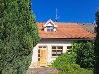 Očkov - Krásny viacgeneračný RD, 698 m2 pozemok na predaj - 2