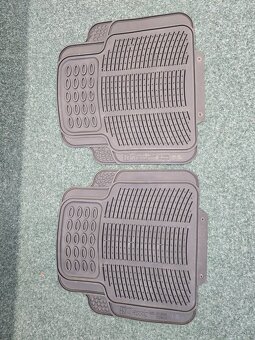 Koberčeky do auta - 2