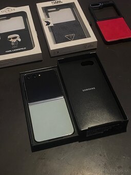 Samsung Galaxy Z Flip 5 256GB - 2