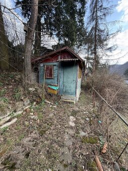 Pozemok 604m2 s chatkou Zvolen Neresnica - 2