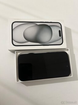 iPhone 15 256GB - 2