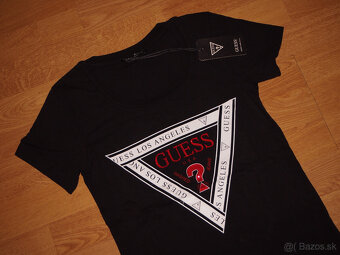 Guess dámske čierne tričko - 2