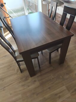 Jedálenský stôl a stoličky - 2