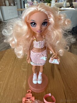 Bábika Rainbow High Peach - 2