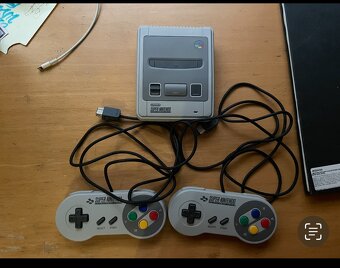 Super Nintendo Entertainment system classic mini - 2