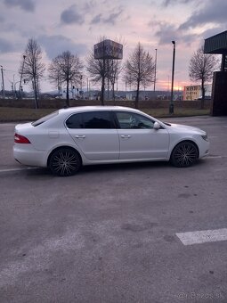 Skoda superb 2.0 tdi 125kw - 2