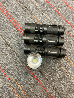 4ks spolu za 10€ Led Baterka Svetlo Pocketman - 2