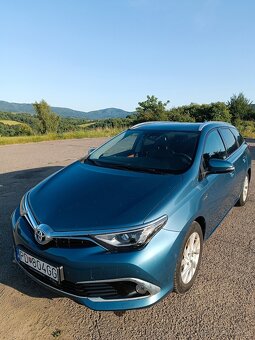 Toyota Auris Touring Sports 1.8 I VVT-i HybridSD Executive - 2