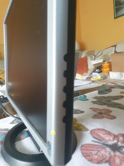 19" monitor HANNS-G - 2