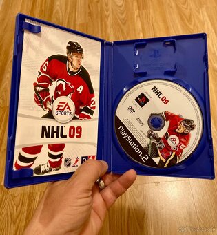 Ponúkam na predaj hru na PS2 - 2