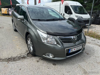 Toyota Avensis Combi 2.0 D-4D - 2