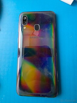 Samsung A 40 - 2