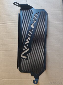 Mriežka chladiča Versys 650 - 2