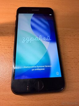 SE black 128 GB 2020 - 2