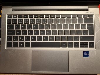 Predám notebook HP EliteBook 830 G8 - 2