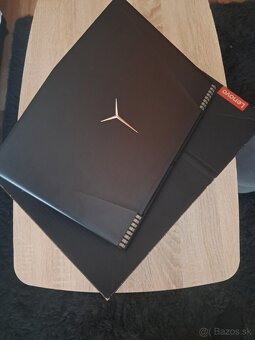 Predám notebook Lenovo - 2