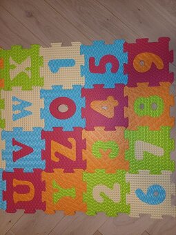 Penová puzzle podložka abeceda a čísla - 2