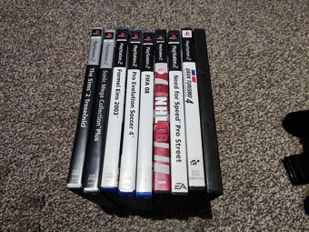 2x PlayStation 2 slim + hry - 2