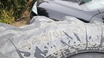 Traktorove pneu 540/65 r24 - 2