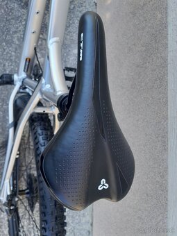 CTM ZEPHYR ako nový - 2