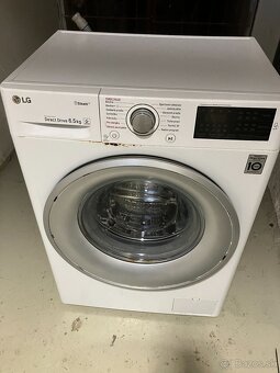 Automatická práčka LG WD60J6WY1W - 2