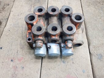 Hydraulický rozvádzač Hara 60 - 2