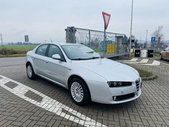 Alfa Romeo 159 - 2