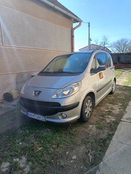 Peugeot 1007 - 2