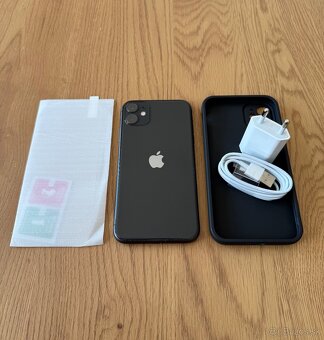 Iphone 11 Black 128 gb v záruke - 2