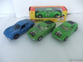 Ford GT 70 v mierke 1:43 od CORGI TOYS - 2