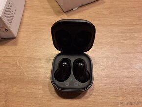 Predám Samsung Galaxy Buds Live - 2