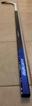 Hokejka BAUER VAPOR hyperlite - pravá - 2