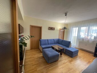 REZERVOVANÉ: NA PREDAJ 3 IZBOVÝ BYT NA JESENSKÉHO ULICI - 2