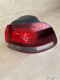 Zadné pravé svetlo VW Golf VI - 2