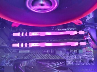 Kingston FURY 32 GB DDR4 3600 RGB - 2