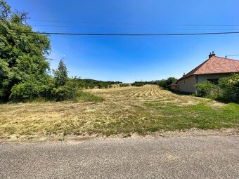 Stavebný pozemok 4899 m2, Čaradice, Zlaté Moravce - 2