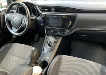 Toyota Auris 1.8-AUTOMAT-NAVI-KAMERA - 2