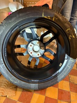 Predám zimné pneu s diskami KIA 225/45R17 - 2