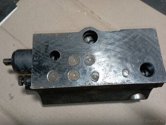 Kocka hydrauliky Zetor - 2