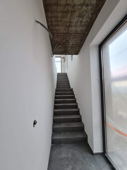 KVALITNÉ STROJOVÉ OMIETKY A STIERKY - 2