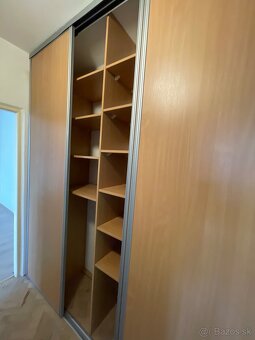 Vstavaná skrina - 2