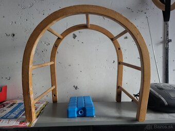 Predam uplne nove detske sanky +pouzivanu detsku opierku - 2